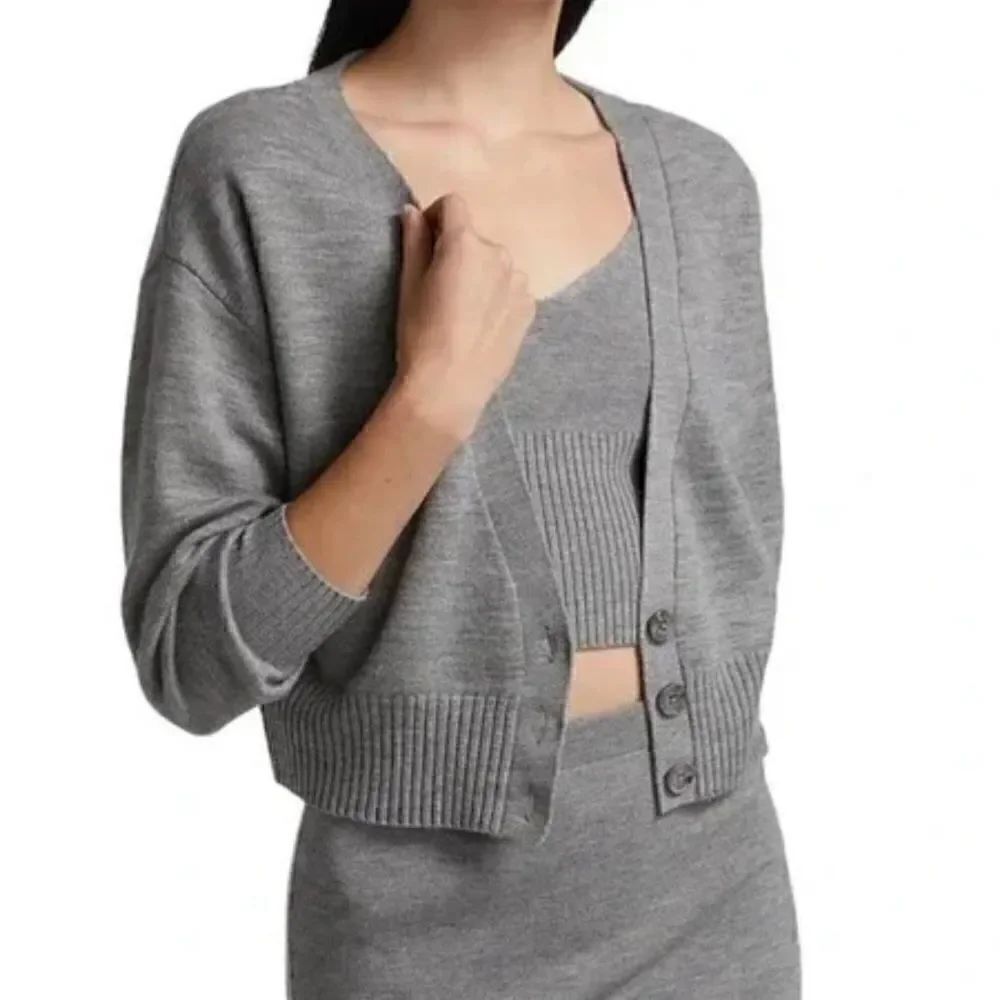 NWT Alice + Olivia V-neck Wool Heather Grey Cardigan Sweater Size M